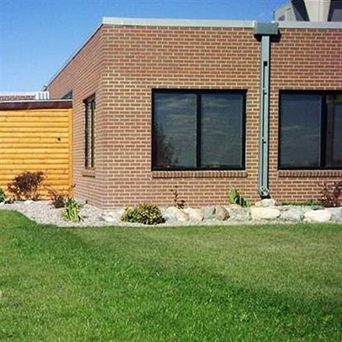 Sunlac Inn Lakota Ngoại thất bức ảnh
