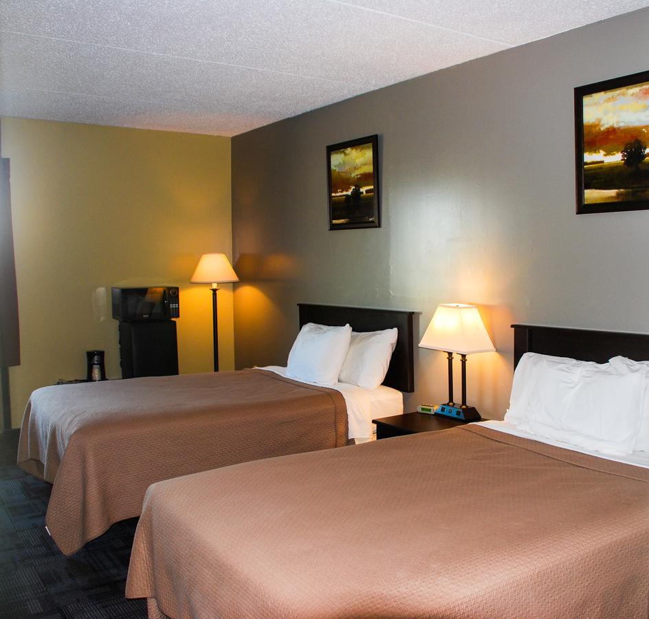 Sunlac Inn Lakota Ngoại thất bức ảnh